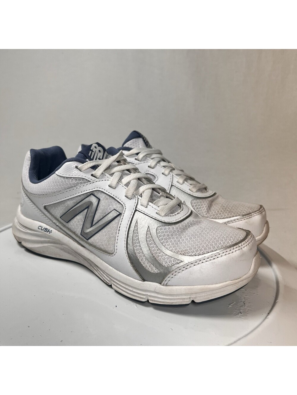New Balance 496 V3 Women's Walking Sneakers Sz 9.5